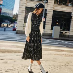 [제너럴아이디어]WOMAN GNRL 자카드 플레어 스커트 [BLACK] / WBC1L54540