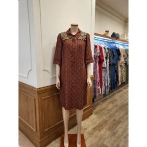 [비꼴리끄] 크로세 배색 원피스 B232WO3010