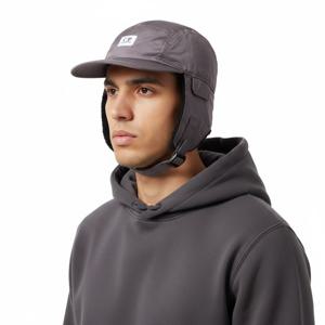 CP COMPANY CHROME-R EARFLAP CAP (17CMAC083A 005904A 771) (크롭-R 이어플랩 캡)