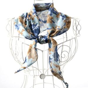 [더로라]텐셀 삼각 쁘띠 스카프-안개낀 산책길 S7124