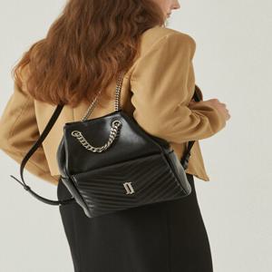 [제이에스티나] JOELLE QUILTING MD 앞포켓 백팩 BK (JHNCHB2BF741BK010)