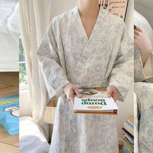 [에이치플러스몰]코크니앵 잠옷로브 가운 프로방스 남자실내복 홈웨어 남녀 집콕룩 편한 커플파자마 겨울..