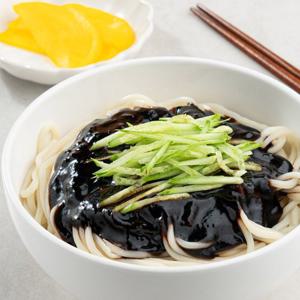 쫄깃한 생면 짜장 우동 (우동면 2kg + 짜장소스 5봉)