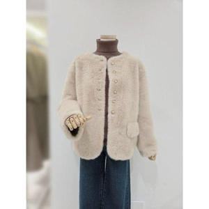 갤러리아_[SOUP] 노카라 페이크퍼 자켓 SBADB81