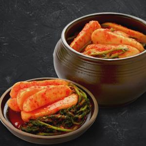 [반기수라] 반기수라 진심담은 총각김치 2kg(절단무)