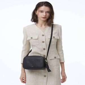 닥스 액세서리 여성 블랙 DD로고 소가죽 크로스백  (WCBA4F206BK)