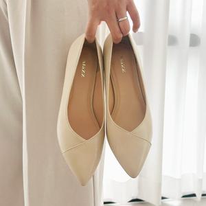 [정상가 129,000원] 엘칸토 여성 포인트 펌프스 3cm LCWD54M339