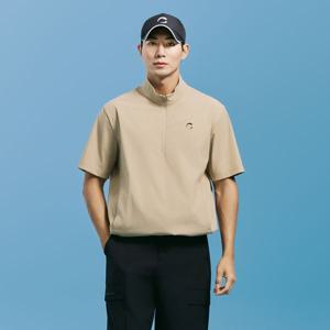 챌린저 남성 펀칭 디테일 반집업 하이넥 반팔 우븐탑 베이지 CHE2MWT2212BE