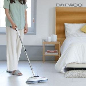 대우 무선 물걸레청소기 아쿠아젯 듀얼스핀 물분사기능 DEX-WC130