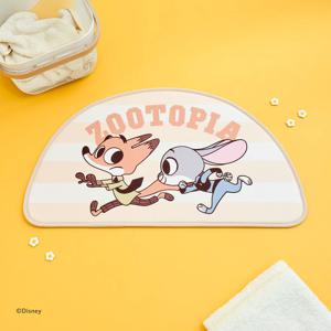 주토피아 닉 주디 반원형 발매트