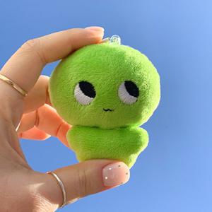 귀여운 눈치보는 초록 외계인 인형 키링 열쇠고리
