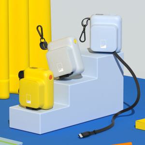 고속 충전 릴타입 보조배터리 10000mah