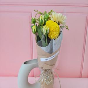 에코 한다발 포장된 계절랜덤 꽃배달 정기구독 정기배송