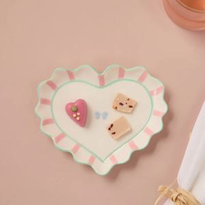 러브소르베 프릴림 하트접시 L16.5 핑크