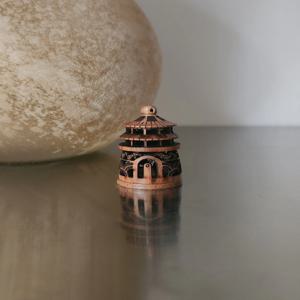 고요한 정원의 등불 / 빈티지 우드 탑 미니어처 소품 장식 인테리어 오브제 소품