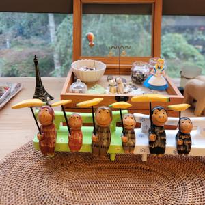 바나나 들고있는 원숭이인형