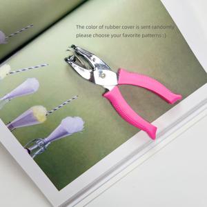 TEMU 1개 내구성 있는 고무 코팅 구멍 뚫기 플라이어, 다양한 패턴의 손잡이 금속 펀처 - 사랑의 하트, 별, 원형, 달, 나무, 곰, 꽃, 종, 사각형, 타원형, 삼각형, 물방울, 나비, 마름모, 직사각형 - DIY 종이 공예 및 문구용품에 이상적, 무작위 색상, 종이 공예용 구멍 뚫기, 루스리프 수제, 수동 소형, 선물