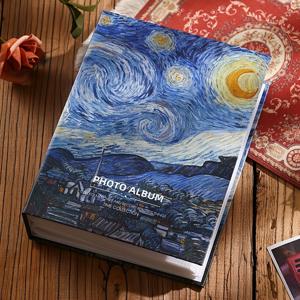 TEMU 6인치 사진을 보관할 수 있는 반 고흐 별이 빛나는 하늘 사진 앨범입니다. 200개의 포켓이 있어 가족 여행 앨범, 데이 선물, 스크랩북 또는 성장 기념품으로 완벽합니다.