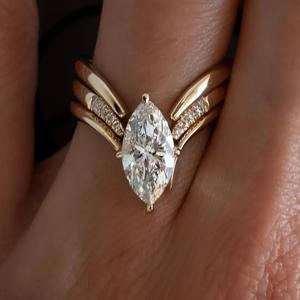 TEMU 요요 여성용 웨딩 밴드 - 마키즈 & 라운드 컷 합성 지르코니아 링 KC 골든톤 구리 (비슷한 광택) - 저렴한 럭셔리 주얼리, 약혼, 기념일, 일상적인 우아함을 위한 연중 결혼 반지 선물, 세련된 디자인, 정교한 장인 정신, 패션 애호가를 위한 피스