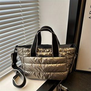 TEMU 유럽&미국 스타일 대용량 가을 겨울 크로스백, 두꺼운 패딩 코트 인조 다운 백, 패션 펄리즈 핸드백, 출근용 토트 숄더백|미니크로스백