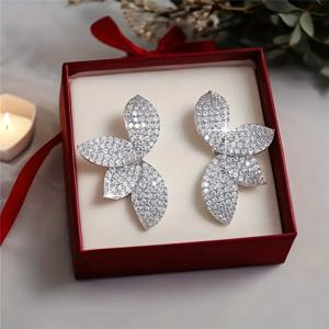 TEMU 1개 우아한 큐빅 합성 큐빅 지르코니아 잎 귀걸이 - K, 데일리 웨어, 파티, 선물용, 연중 무한한 잎 디자인 CZ 귀걸이, 청소년용