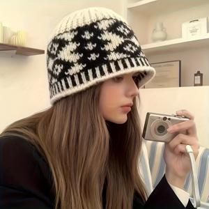 TEMU 4가지 컬러 페르디난트 모자, 여성용 레트로 격자무늬 낚시모자, 가을 겨울용 방풍 버킷햇, 패셔너블한 기하학 패턴, 와일드 페이스 라운드 작은 바오터우 모자, 발렌타인데이와 새해 선물로 완벽한 아이템|모자|벙거지모자