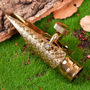 TEMU 자즈 알토 색소폰용 메탈 마우스피스. 생생한 사운드, 쉬운 연주감, 뛰어난 컨트롤을 제공합니다. 향상된 음색, 아름다운 디자인, 내구성 있는 녹 방지 기술을 사용합니다.