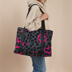 TEMU 빨간 하트 패턴이 있는 대용량 여행 가방. 스포츠, 헬스, 요가, 주말 여행에 적합하며 여행 가방 정리함으로도 사용 가능합니다.