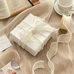 TEMU 고급스러운 진주 장식 새틴 리본 보우 – 선물 포장, 케이크 장식, 휴일 축하용 | 섬세한 진주가 돋보이는 화이트 리본, 생일, 발렌타인데이, 특별한 날에 완벽 | 우아한 보우 | 선물 포장 필수품 | 크리스마스 장식, 할로윈