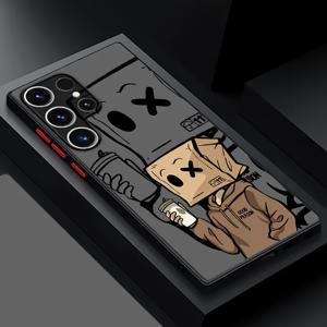 TEMU 휴대폰 케이스 - 삼성 갤럭시 S24 울트라, S23 플러스, S22, S21, S20 FE용 무광 보호 케이스, 커피 패턴과 카드보드 상자에 있는 소년이 특징이며, 고품질 및 충격 방지 기능이 있습니다.