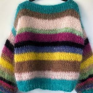 TEMU 여성용 빈티지 플러시 스웨터 - 오버사이즈 라운드넥 컬러블록 가로 줄무늬 겨울 블라우스, 부드럽고 따뜻한 루즈핏 가을/겨울 스웨터, 우아한 중국식 이름 가을/겨울에 적합|블라우스|여성블라우스