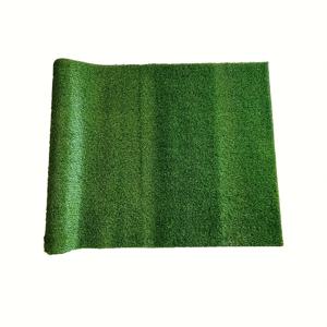 TEMU 0.8인치 두께의 합성 잔디 롤입니다. 플러시 카펫 모양이며, 야외 잔디밭, 조경, 실내 파티오 및 캠핑 활동에 적합합니다.
