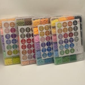 TEMU 다양한 색상의 2.6mm 퓨즈 비즈가 들어있는 1/4 박스입니다. 고품질의 24가지 색상이 특징이며, 주얼리 및 펜던트 제작에 적합하며 픽셀 아트 프로젝트에 이상적이며 활동을 좋아하는 사람들을 위한 이상적인 선물입니다.