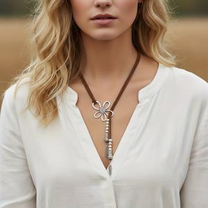 TEMU 여성을 위한 조절 가능한 스타일 목걸이. 패셔너블한 빈티지 주얼리 액세서리와 합금 할로우 플라워 태슬 디자인으로 구성되어 있습니다. 고품질 가을/겨울 목걸이는 연중 내내 착용하기에 완벽하며 여성에게 이상적인 선물입니다.