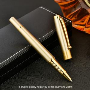 TEMU 0.5mm 줄자, 검은색 리필이 포함된 고급스러운 골드 볼펜 세트입니다. 세련된 상자에 담겨 있는 이 엘레강스 펜 선물 세트는 남녀 모두에게 이상적인 선물이며, 전문가 및 상급 사무실 사용에 적합합니다.