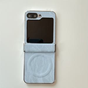 TEMU 폰 케이스: 고급 스노우 마운틴 패턴 터치 자석 폰 케이스, 갤럭시 Z Flip6/5/4/3 호환, 무선 충전 지원, zflip6, 자석 흡착 지원, zflip5, 벨벳 내장, zflip4 보호 힌지, zflip3 폴딩 폰 케이스