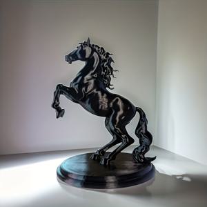 TEMU 홈 데코에 완벽한 블랙 말 피규어. 와인 캐비닛, 거실, 책상 장식으로 이상적입니다. 크리스마스, 부활절, 생일 선물로도 좋습니다.