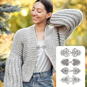 TEMU 4개 빈티지 스웨터 클립 - 은색 도금 기하학 패턴 가디건 숄 클립 (드레스, 셔츠, 스카프용) - 안정적인 고정, 인조 보석 없음, 캐주얼 & 포멀 웨어, 할로윈, 마르디 그라, 캠퍼스 행사