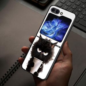 TEMU 삼성 갤럭시 Z 플립 7, 6, 5, 4, 3, 및 Z 플립 5G 모델과 호환되는 커피 고양이 디자인의 하드 백 폰 케이스.