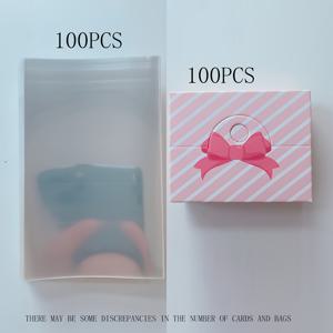 TEMU 대각선 카드 헤더 공예 장식 DIY 액세서리 포장 카드 태그, 헤어 타이와 헤어 클립 포장. 카드스톡 약 100장, OPP 약 100장. 카드 크기 약 2.52인치 X 1.97인치, 봉투 크기 2.36인치 X 3.74인치. 캐주얼하고 편리한 주얼리 포장 아트 포장