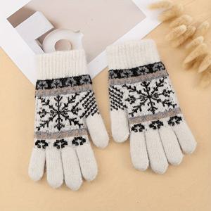 TEMU 여성용 크리스마스 눈꽃 장식 장갑 - 토끼털 & 울 보온 겨울 장갑, 스키용 방풍 탄력 커프, 손세탁 가능한 추위 방지 장갑, 야외 스포츠 및 휴일 축제용, 부드러운 질감, 추운 날씨용 액세서리
