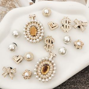 TEMU 16개 골든 하트 & 달러 사인 신발 참 장식 - 라인스톤 & 인조 블링 탈착 가능한 클립, 여성용 샌들 슬라이드 슬리퍼를 위한 다기능 DIY 액세서리, 생일 크리스마스 파티 선물, 샌들 장식품 | 하트 모양 참 | 라인스톤 장식, 신발 액세서리