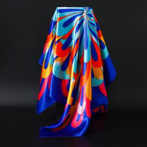 TEMU 프린트가 돋보이는 90cm 사각 스카프. 여성 캐주얼 및 패셔너블한 외출에 완벽합니다. 사각 스카프, 헤어밴드, 야외 숄은 스타일을 향상시키기에 좋습니다.