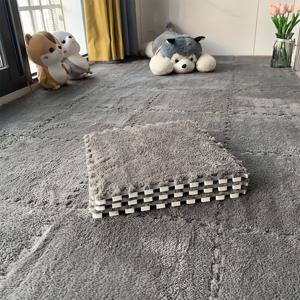 TEMU 침실용으로 설계된 간편한 조립이 가능한 새로운 40개 플러시 인터로킹 카펫 타일 세트입니다. 이 폼 매트는 방을 보호하는 바닥 덮개 역할을 하며 침대 옆, 거실, 러그로 사용하기에 이상적입니다. 부드러운 사각 타일로|이불