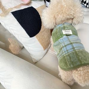 TEMU 체크무늬 강아지 코트 - 더블 레이어 보온 기능과 압정 고정, 부드러운 파스텔 색상 (녹색/파란색/분홍색/베이지색/갈색) - 소형, 중형, 대형 견종을 위한 포근한 겨울 스웨터