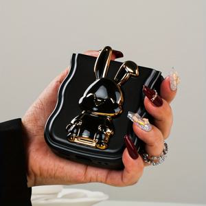 TEMU 클래식 웨이브 에어백 낙하 방지 메탈 페인트 광택 케이스 (토끼 스탠드 포함), 갤럭시 Z 플립 3/4/5/6 시리즈 TPU 폰 보호 커버에 적합.