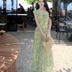 TEMU Beach vacation green floral small flying sleeve dress with gentle temperament, unique and beautiful waist cinched A-line beach long dress
