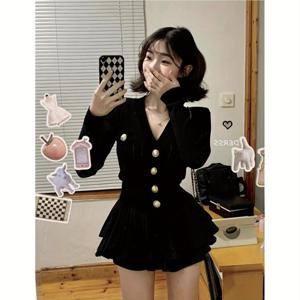 TEMU 여성용 샤넬 스타일 V넥 슬림핏 긴소매 니트와 플리츠 스커트 세트 - 화이트 러플 스커트, 발레 스타일 사계절 착용 가능, 세탁기 사용 가능 니트 드레스, 결혼식 하객, 파티에 적합