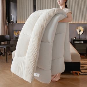 TEMU 초고급, 매우 부드럽고 편안한 밀크 벨벳 퀼트, 즉시 따뜻함을 주는 제품입니다. 고품질 3중 레이어 두꺼운 겨울 담요는 차가운 방지 벨벳 플러시로 제작되었으며 겨울에 완벽합니다. 퀼팅 두꺼운 침구가 특징입니다.|이불