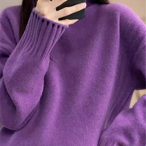 TEMU 여성을 위한 새로운 스타일리시하고 우아한 터틀넥 스웨터. 부드럽고 편안한 분위기가 특징이며, 2025년 가을과 겨울에 완벽합니다.